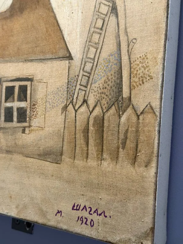 Фрагмент картины Марка Шагала с домом, деревянным забором и приставной лестницей